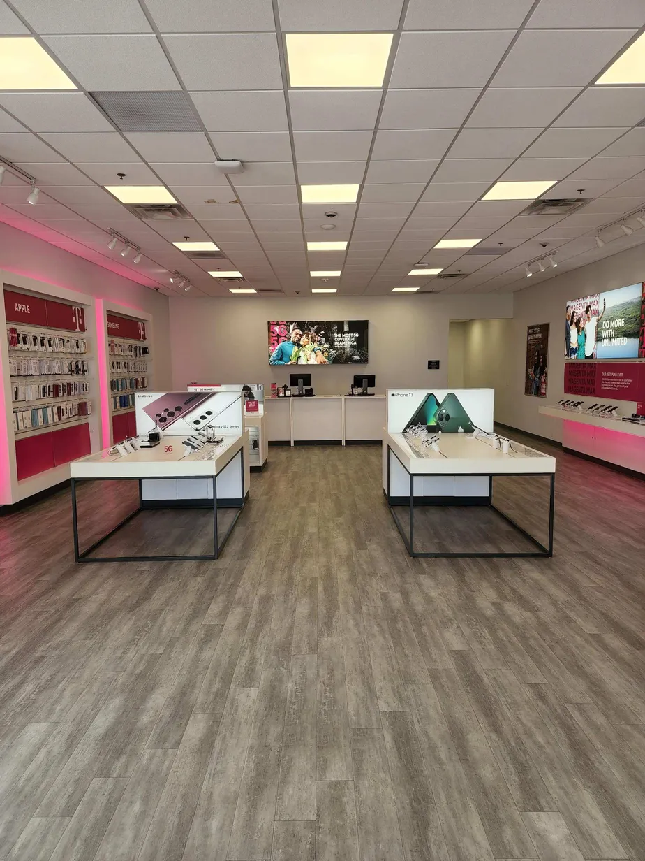 Interior photo of T-Mobile Store at W Interstate 30 & Texas State Hwy 37, Royse City, TX