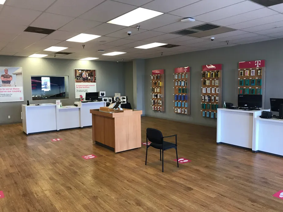  Interior photo of T-Mobile Store at Lake Havasu Ave & AZ 95, Lake Havasu City, AZ 