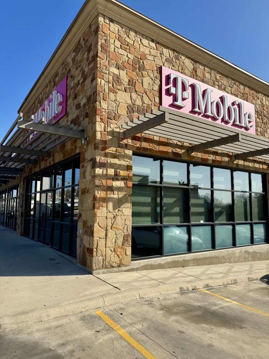 Exterior photo of T-Mobile Store at Loop 1604 & Blanco Rd, San Antonio, TX