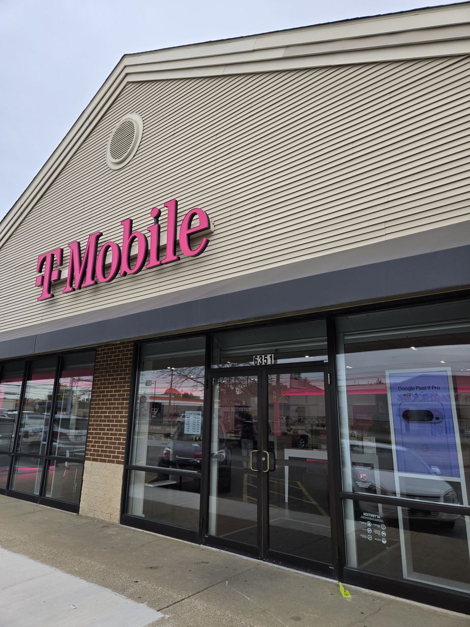 Exterior photo of T-Mobile Store at Mayfield Rd & Golden Gate Blvd, Mayfield Heights, OH