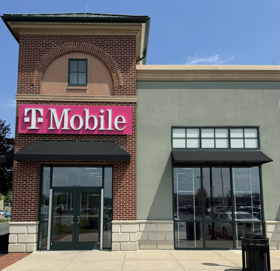 Exterior photo of T-Mobile Store at Garden State Park, Cherry Hill, NJ 