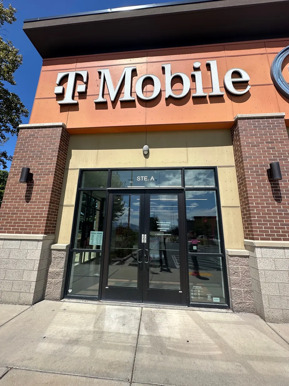  Exterior photo of T-Mobile Store at Traverse Mountain Plaza, Lehi, UT 