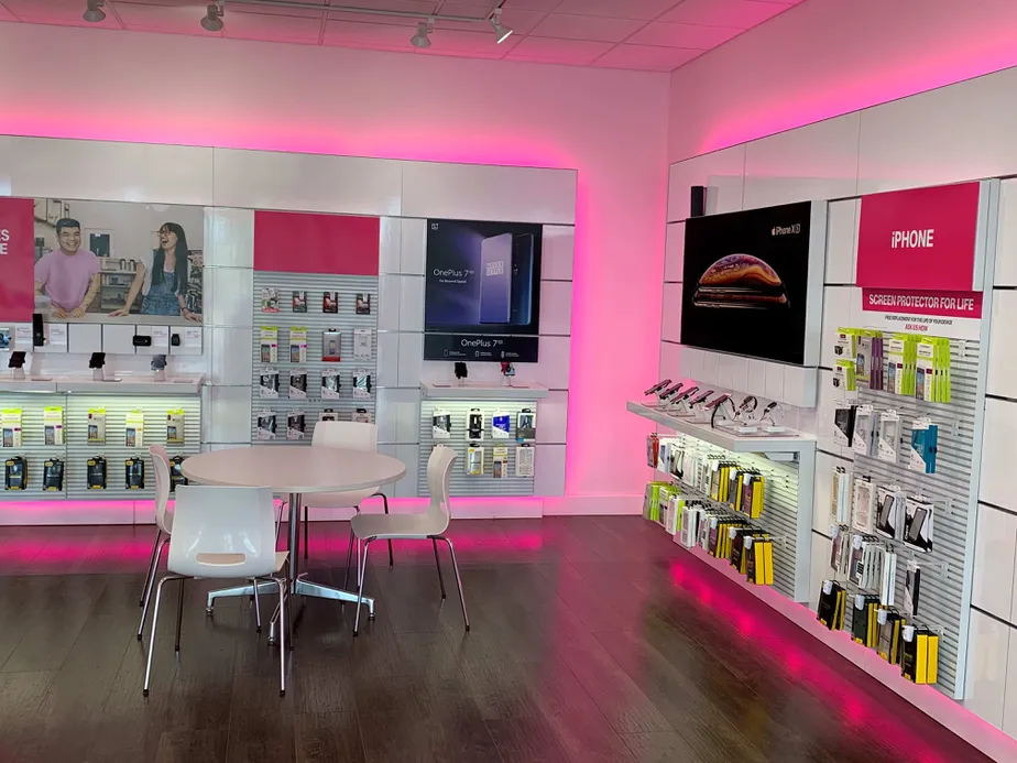 Interior photo of T-Mobile Store at Main St & Grant Blvd, Los Lunas, NM