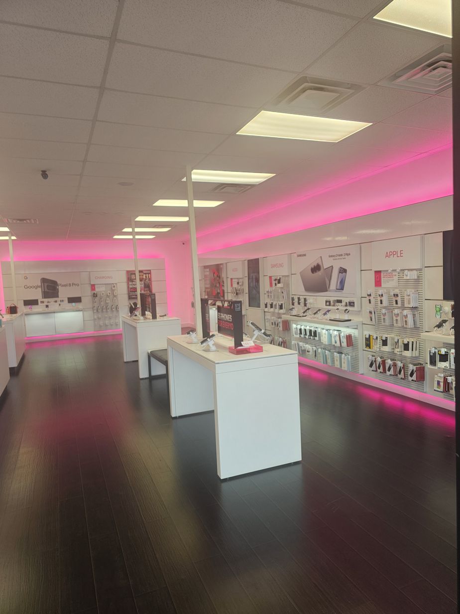 Interior photo of T-Mobile Store at S Peoria Ave & E 44th Pl, Tulsa, OK