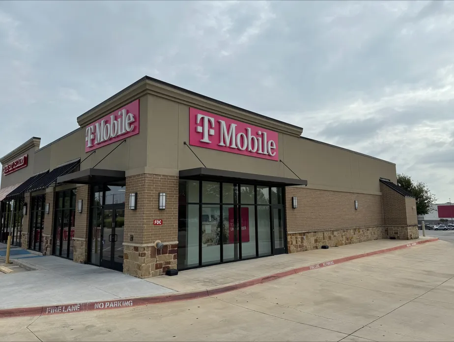  Exterior photo of T-Mobile Store at Hurst - Precinct, Hurst, TX 