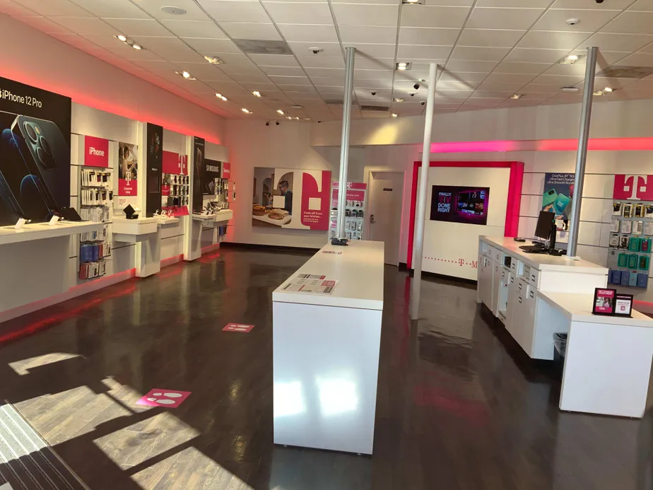 Interior photo of T-Mobile Store at Ala Lilikoi & Salt Lake 2, Honolulu, HI