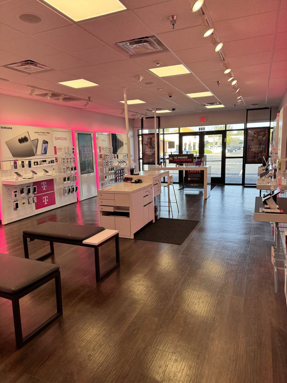  Interior photo of T-Mobile Store at Retreat Village, St. Simons Island, GA 
