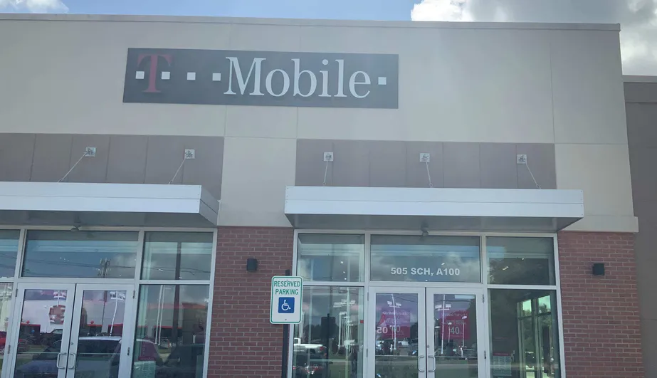 Exterior photo of T-Mobile store at Schillinger Rd & Airport Blvd, Mobile, AL