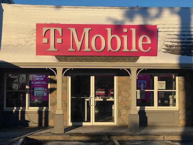 Exterior photo of T-Mobile Store at Route 300 & Orr Ave, Newburgh, NY 