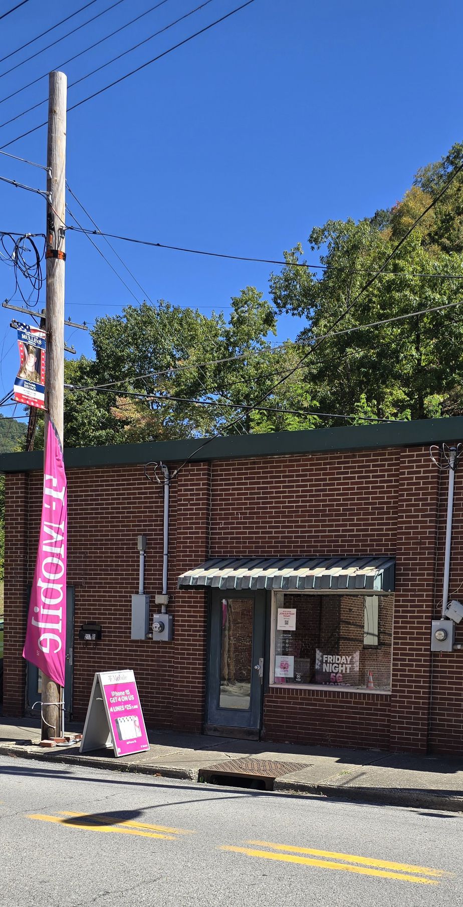 Exterior photo of T-Mobile Store at Mullens - Moran Ave, Mullens, WV