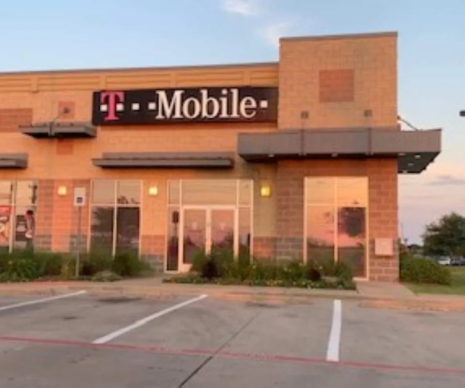 Exterior photo of T-Mobile store at Davis Blvd & Precinct, North Richland Hills, TX