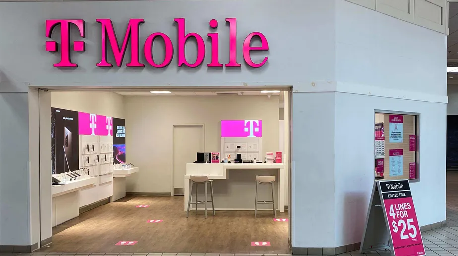  Interior photo of T-Mobile Store at South Mall 3, Allentown, PA 