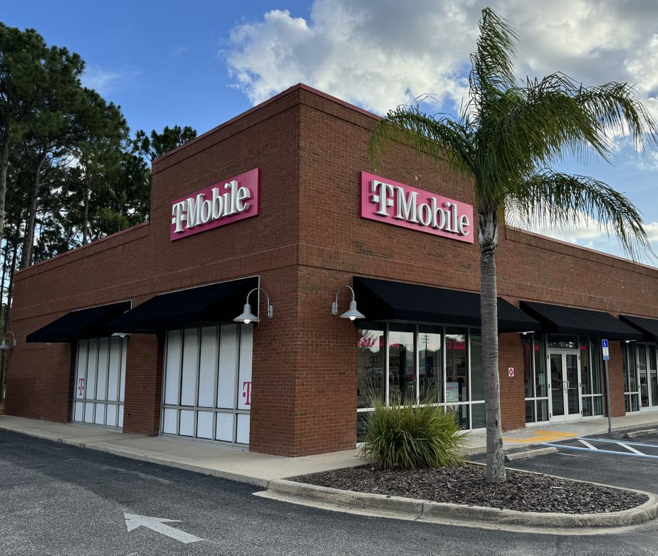 Exterior photo of T-Mobile Store at Cobblestone Village, St Augustine, FL