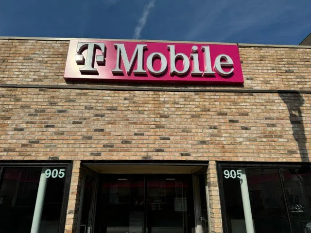  Exterior photo of T-Mobile Store at S Cesar Chavez Drive & W Walker St, Milwaukee, WI 