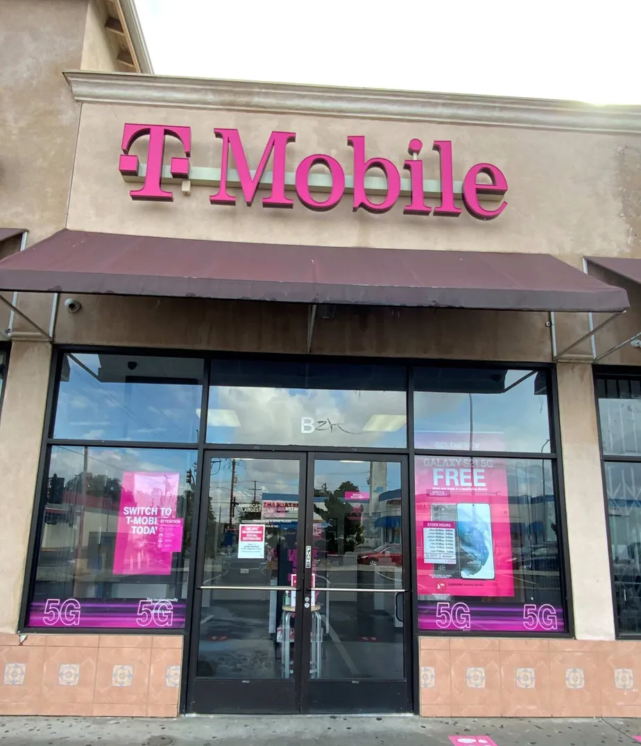Exterior photo of T-Mobile store at Atlantic Blvd & E 61st St, Maywood, CA