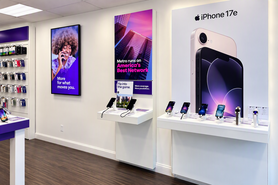 Metro by T-Mobile 204 Utica Ave - 204 Utica Ave 