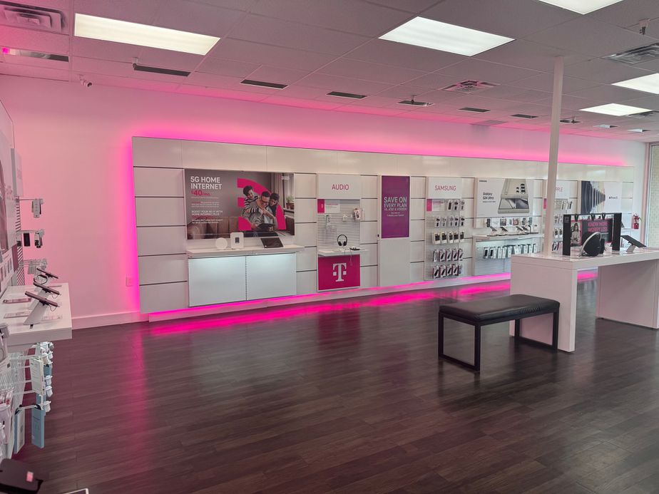 Interior photo of T-Mobile Store at W Taft Ave & Main St, Sapulpa, OK