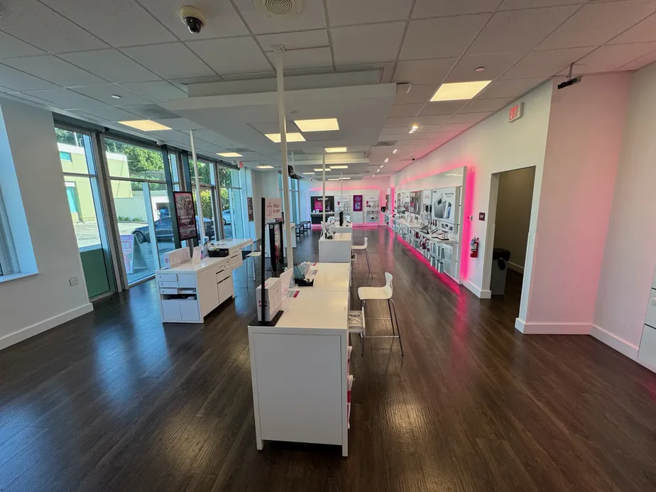  Interior photo of T-Mobile Store at Foothill Blvd & Boston, La Crescenta, CA 