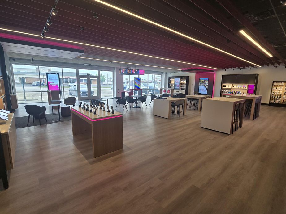  Interior photo of T-Mobile Store at Belden Village & Dressler, Canton, OH 