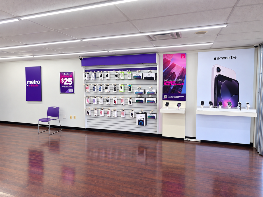 Metro by T-Mobile 4515 Blanco Rd - 4515 Blanco Rd 
