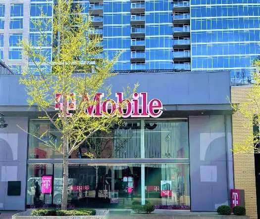 Exterior photo of T-Mobile store at E 14th St & Grand Blvd, Kansas City, MO