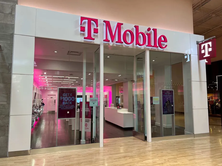 Rich Melim on X: Day 1 of Mobile Retail & Woodbridge Mall