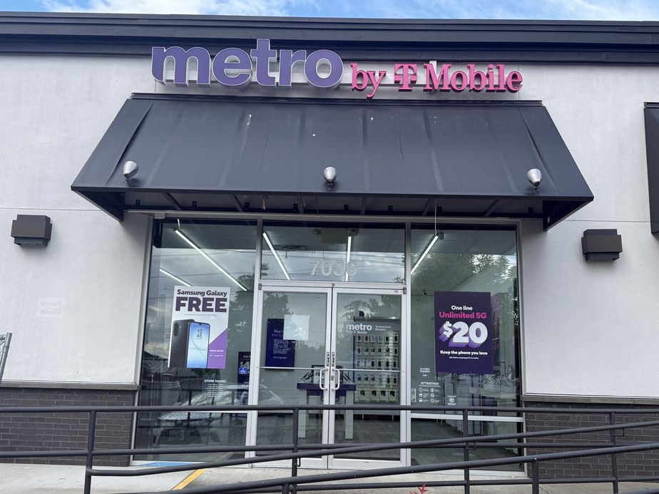 Metro by T-Mobile 7036 Pacific Ave - 7036 Pacific Ave 