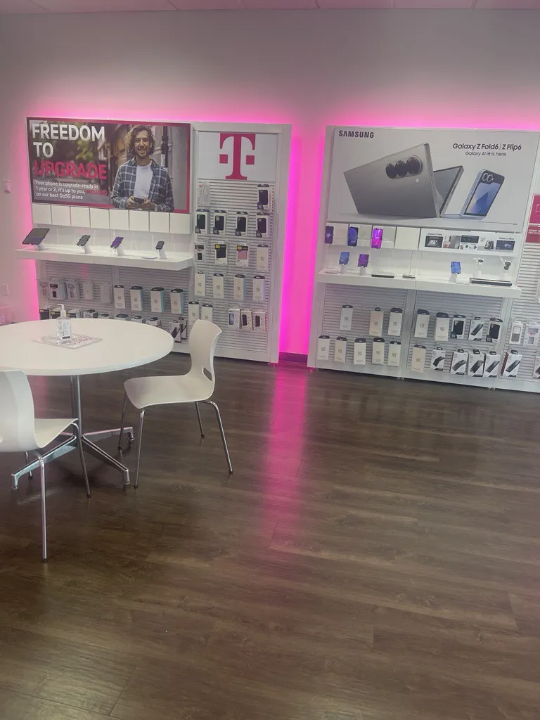  Interior photo of T-Mobile Store at S Columbia Ave & 12th St, Rincon, GA 