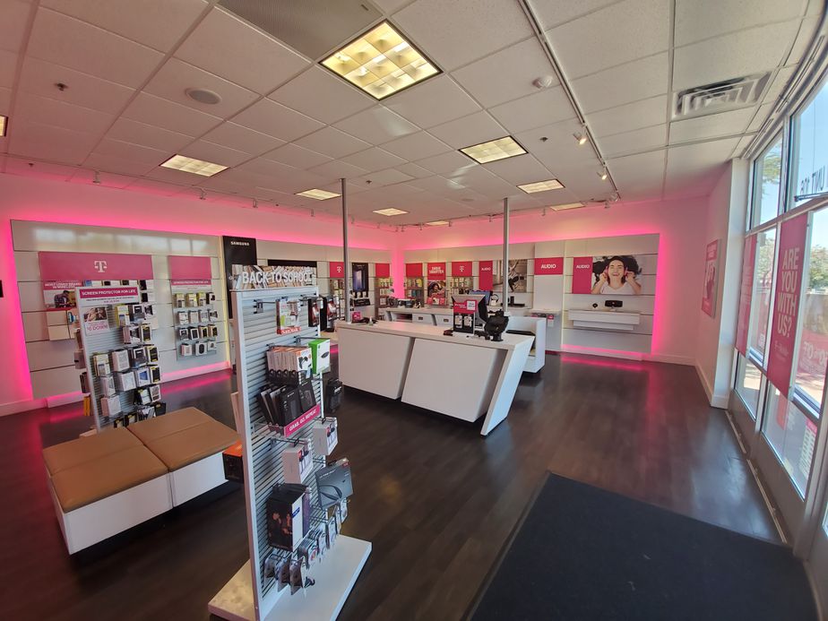 Interior photo of T-Mobile Store at Sunset Blvd & Valley View Dr, St. George, UT
