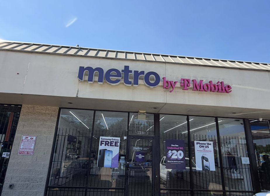 Metro by T-Mobile 8602 Broadway St - 8602 Broadway St 