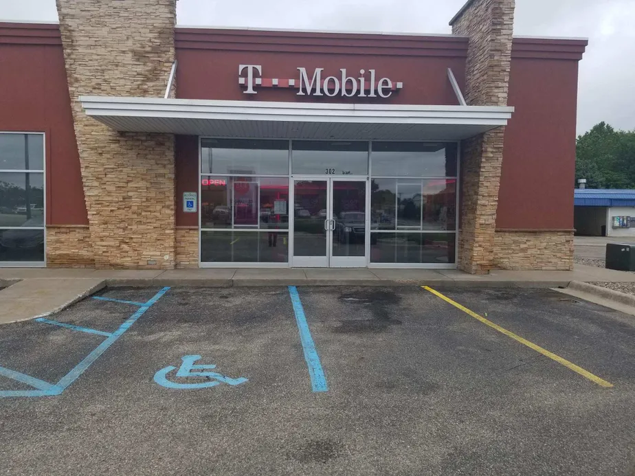 Exterior photo of T-Mobile store at Drake & W Main, Kalamazoo, MI
