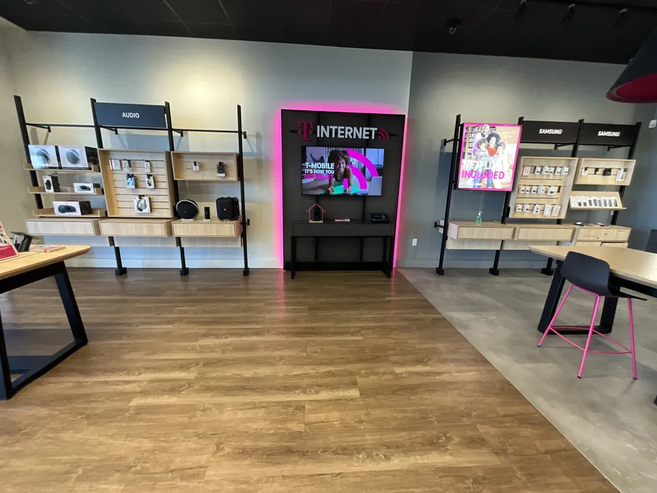  Interior photo of T-Mobile Store at Boston Tpk & Svenson, Shrewsbury, MA 