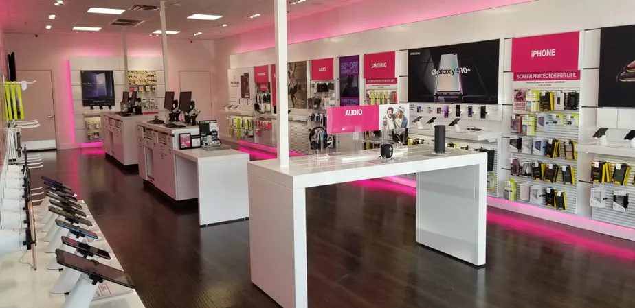  Interior photo of T-Mobile Store at Park at Bee Cave, Austin, TX 