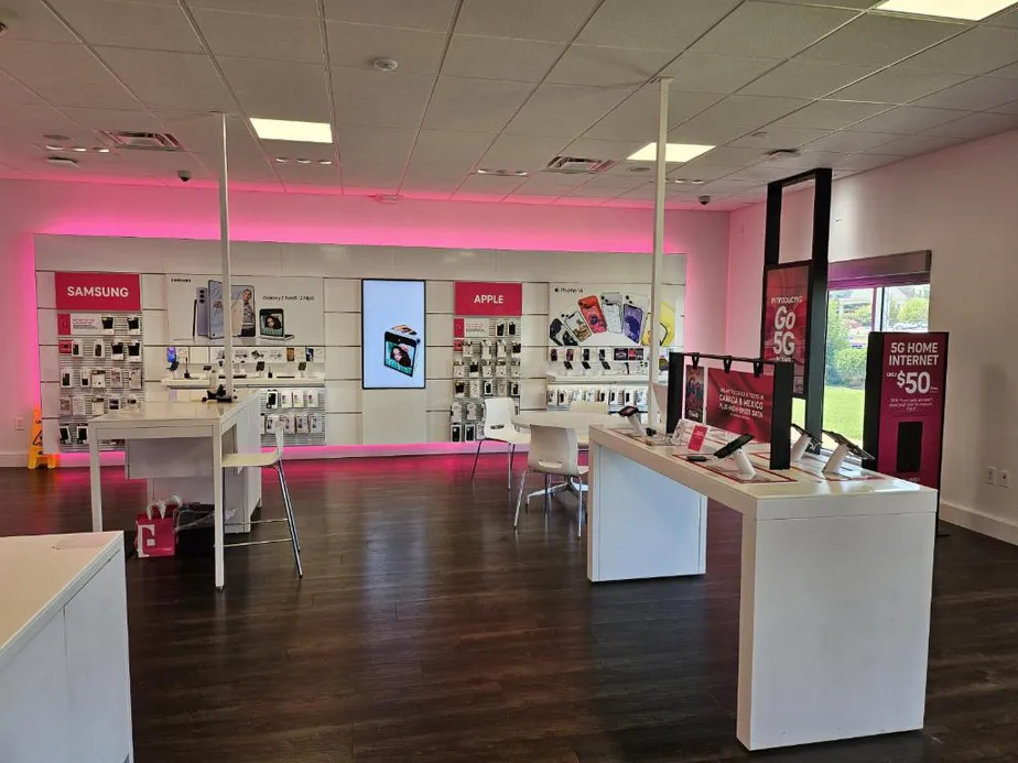  Interior photo of T-Mobile Store at Dixie Hwy at The Waterson, Louisville, KY 