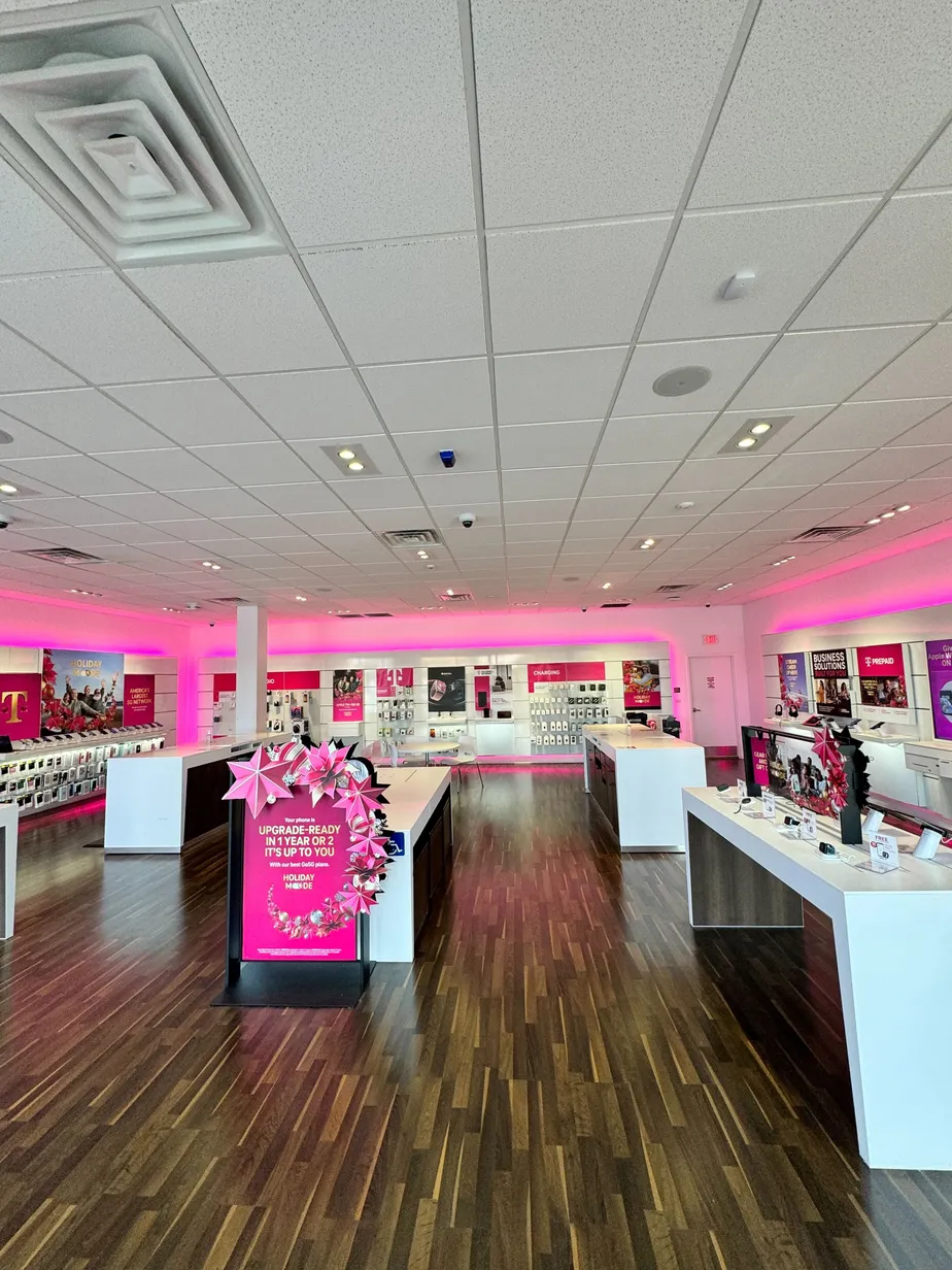 Interior photo of T-Mobile Store at N 10th & W Trenton, Mcallen, TX
