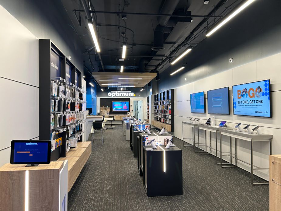 Brooklyn - Kings Hwy 8502 Inside Store.jpg