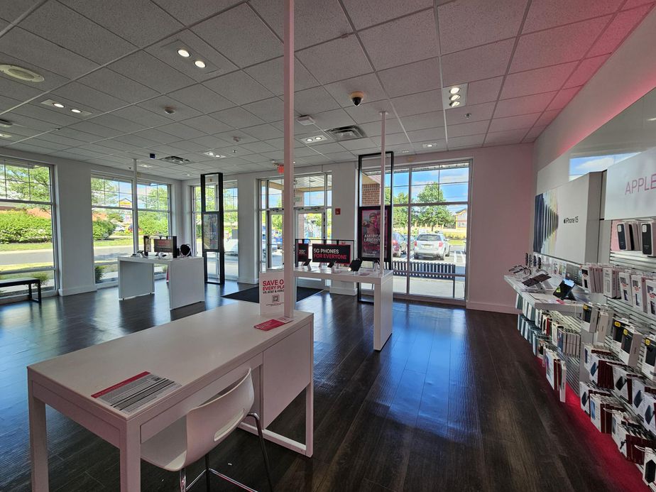 Interior photo of T-Mobile Store at Rt 130 & Cinnaminson Ave, Cinnaminson, NJ