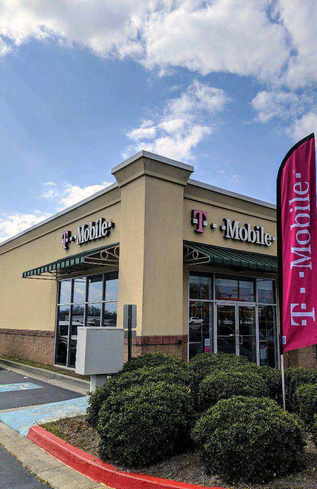 Exterior photo of T-Mobile store at Hwy 78 & Hwy 20, Loganville, GA