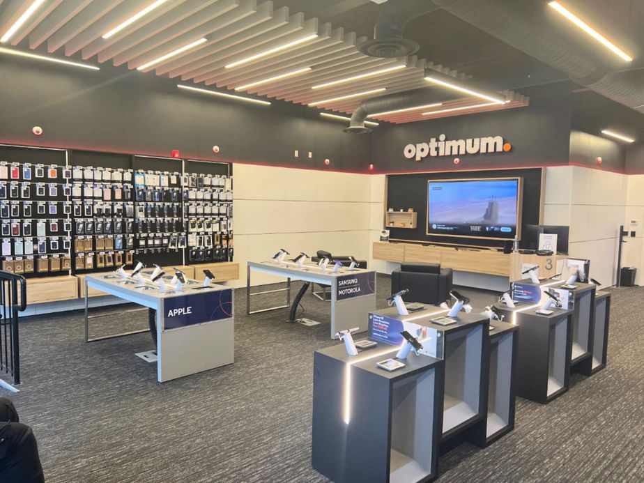  Bronx-Fordham 8495 Inside Store.jpg 