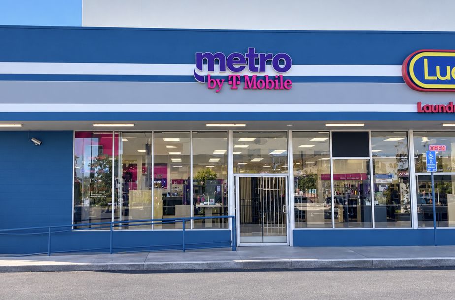 Metro by T-Mobile 4005 W 3rd St - 4005 W 3rd St 