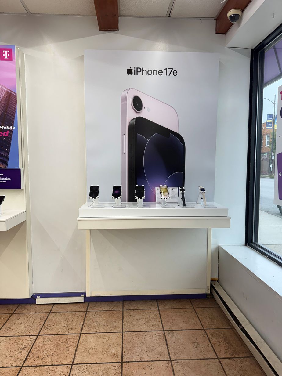 Metro by T-Mobile 5111 S Kedzie Ave - 5111 S Kedzie Ave 