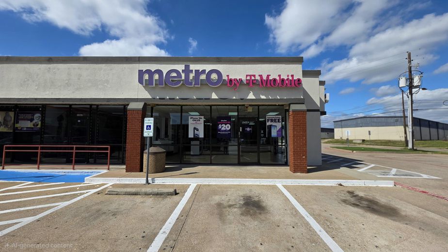 Metro by T-Mobile 2800 S Cooper St - 2800 S Cooper St 