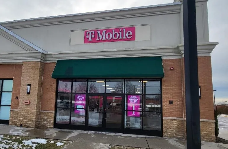  Exterior photo of T-Mobile Store at Nesconset Hwy & New Moriches Rd, Lake Grove, NY 