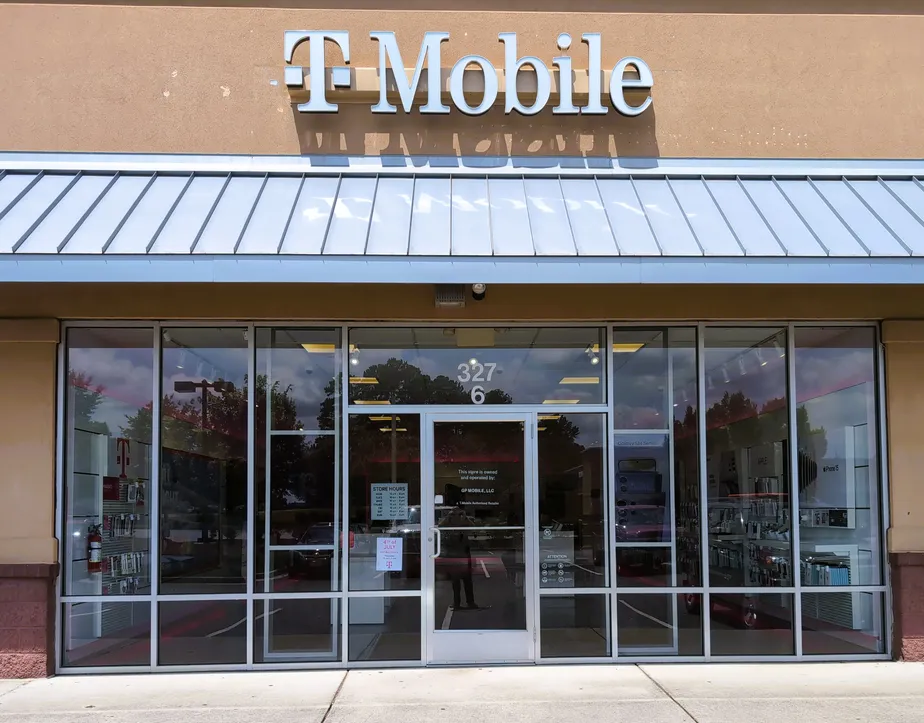  Exterior photo of T-Mobile Store at Killian Market Place, Columbia, SC 