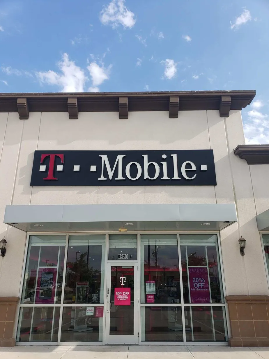 Exterior photo of T-Mobile store at Spencer Hwy & East Blvd, La Porte, TX