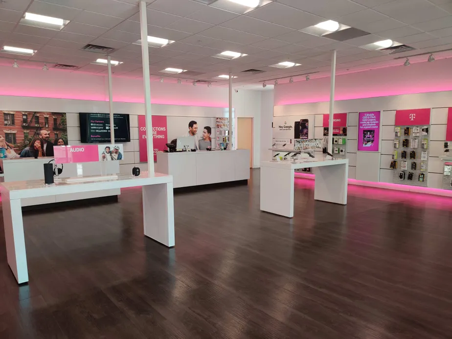 Interior photo of T-Mobile Store at 1270 W & 800 S, Payson, UT