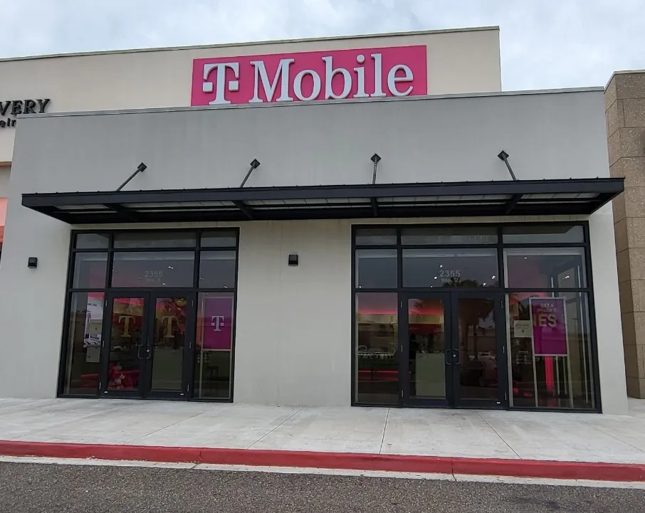 Exterior photo of T-Mobile Store at US 77 & Ruben M Torres, Brownsville, TX