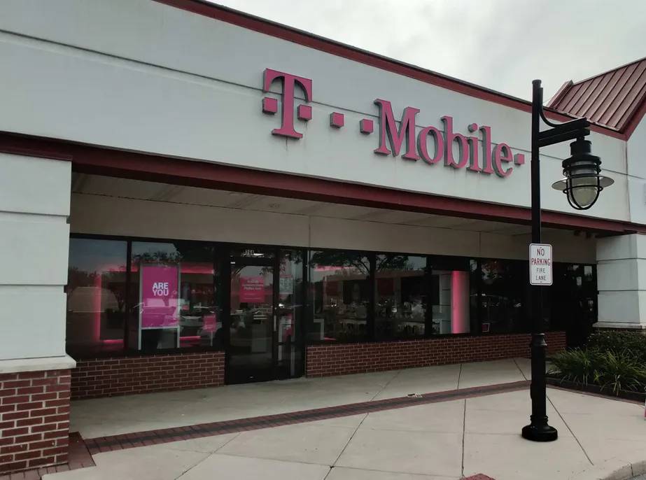 Exterior photo of T-Mobile store at W Street Rd & York Rd, Warminster, PA