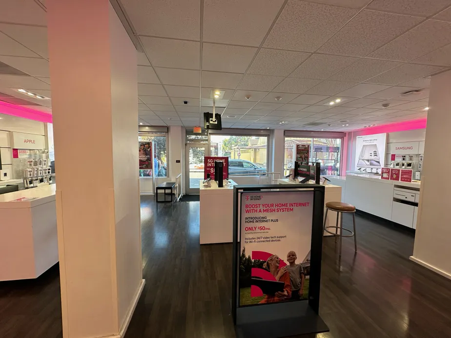  Interior photo of T-Mobile Store at Chestnut St & Fillmore St, San Francisco, CA 