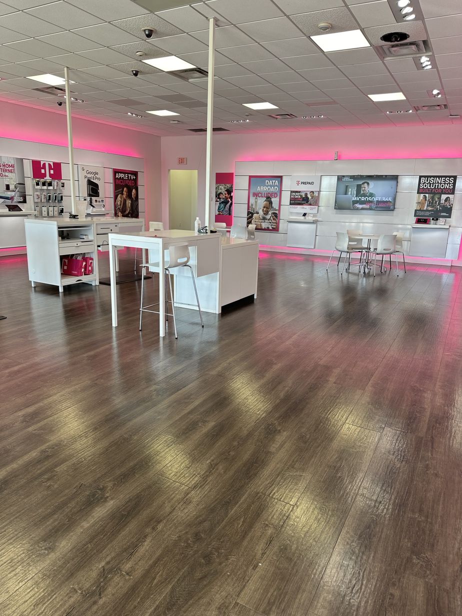 Interior photo of T-Mobile Store at Prien Lake Rd & Lake St, Lake Charles, LA